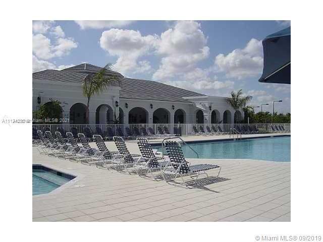 ISLANDS AT DORAL 1ST ADDN - Residential Lease