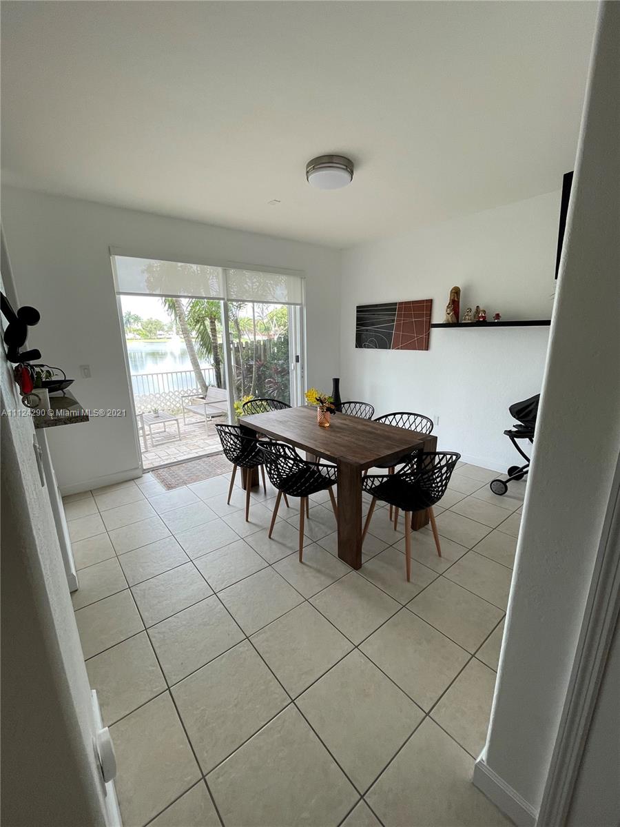 ISLANDS AT DORAL 1ST ADDN - Residential Lease