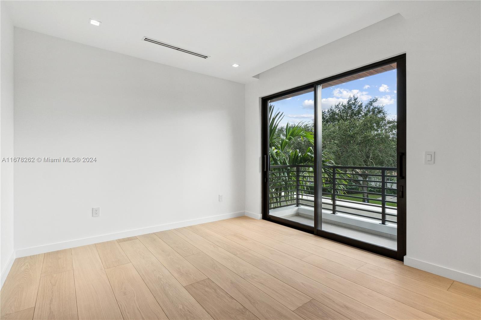 RIVIERA WATERWAYS - Residential