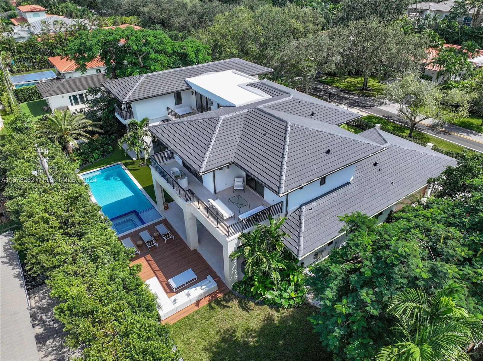 RIVIERA WATERWAYS - Residential