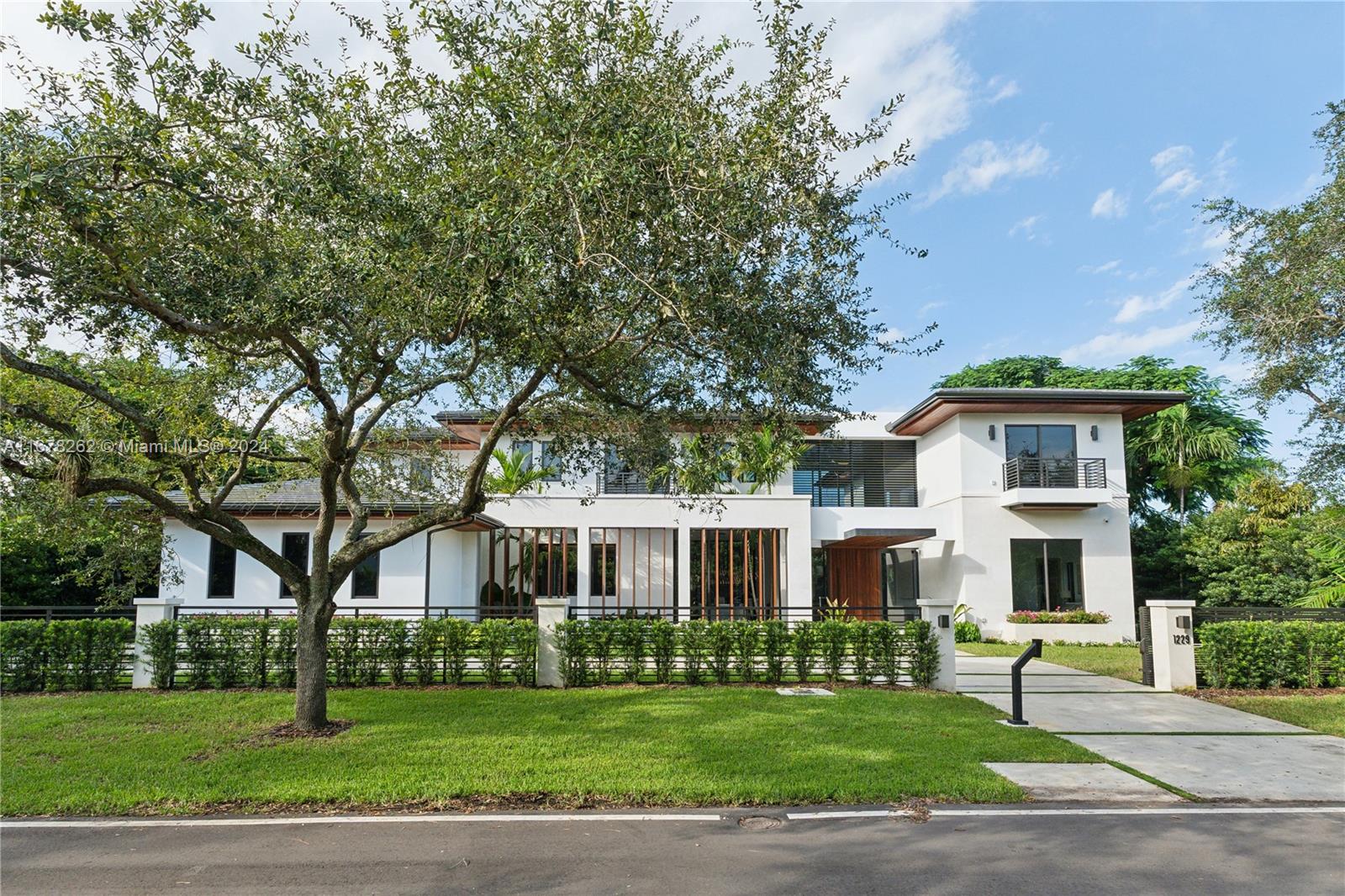 RIVIERA WATERWAYS - Residential