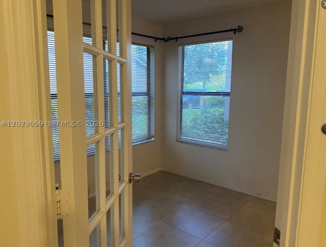 SUNDANCE AT DAVIE CONDO - Residential Lease
