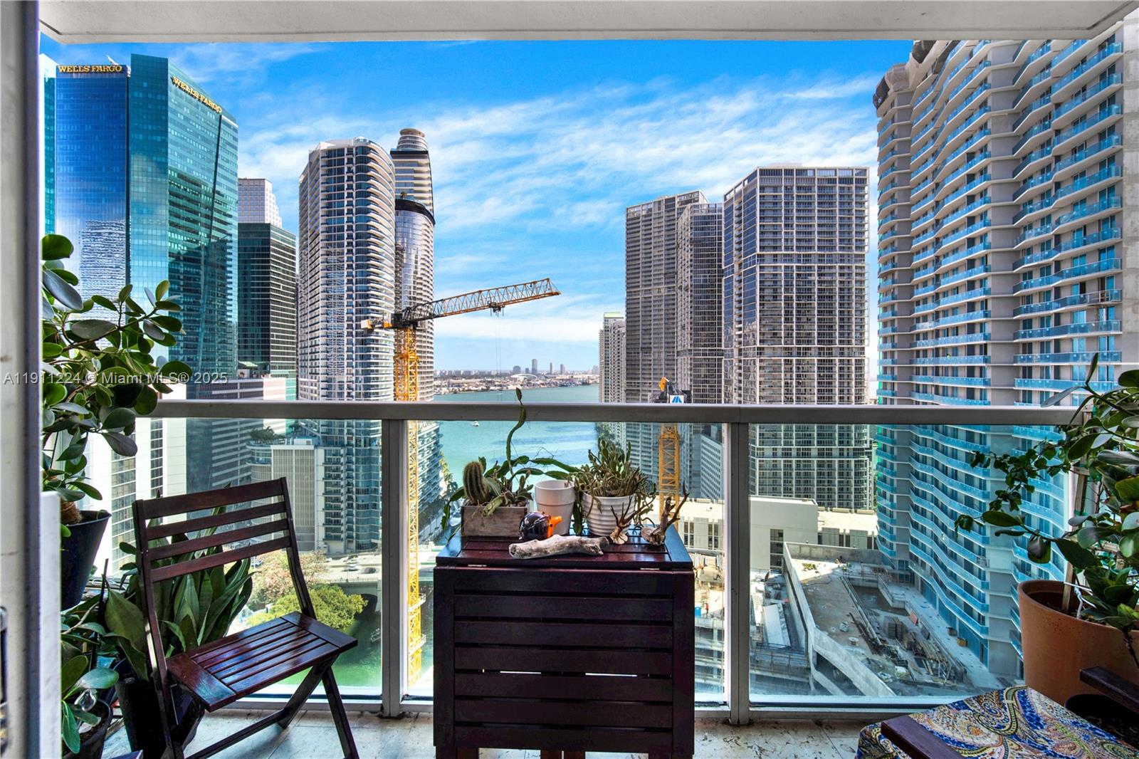 BRICKELL ON THE RIVER N T - Residential