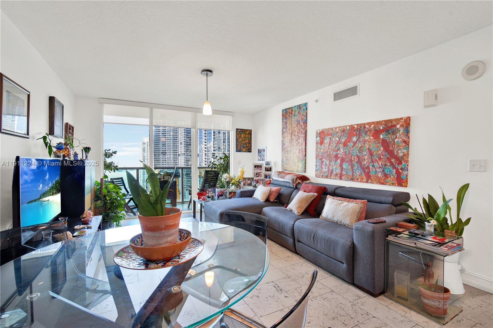 BRICKELL ON THE RIVER N T - Residential