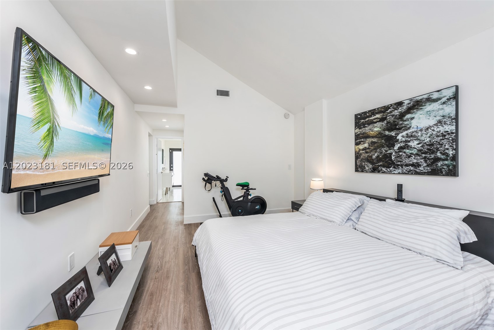 ENCHANTED LAKE SEC 6 - Residential