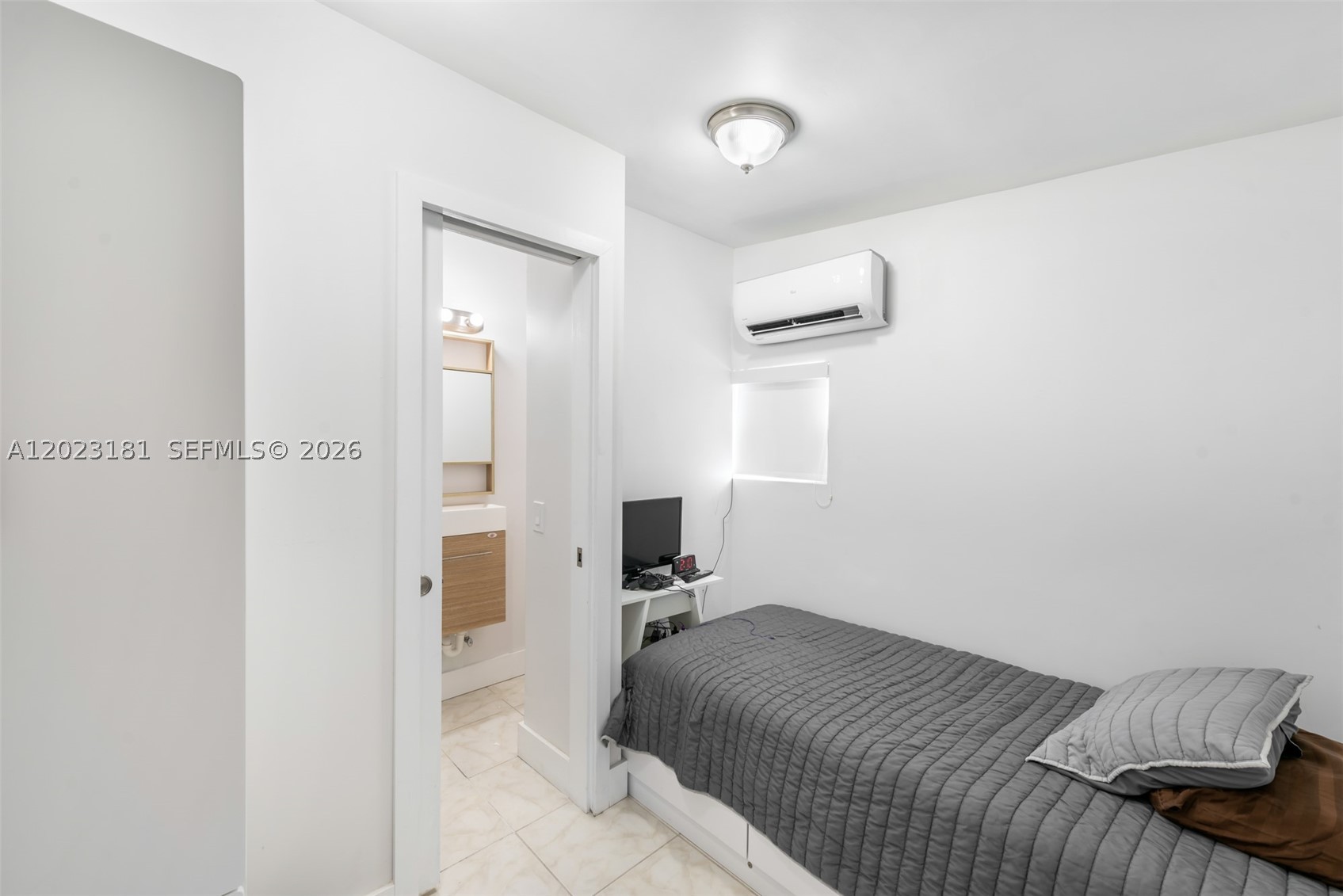 ENCHANTED LAKE SEC 6 - Residential