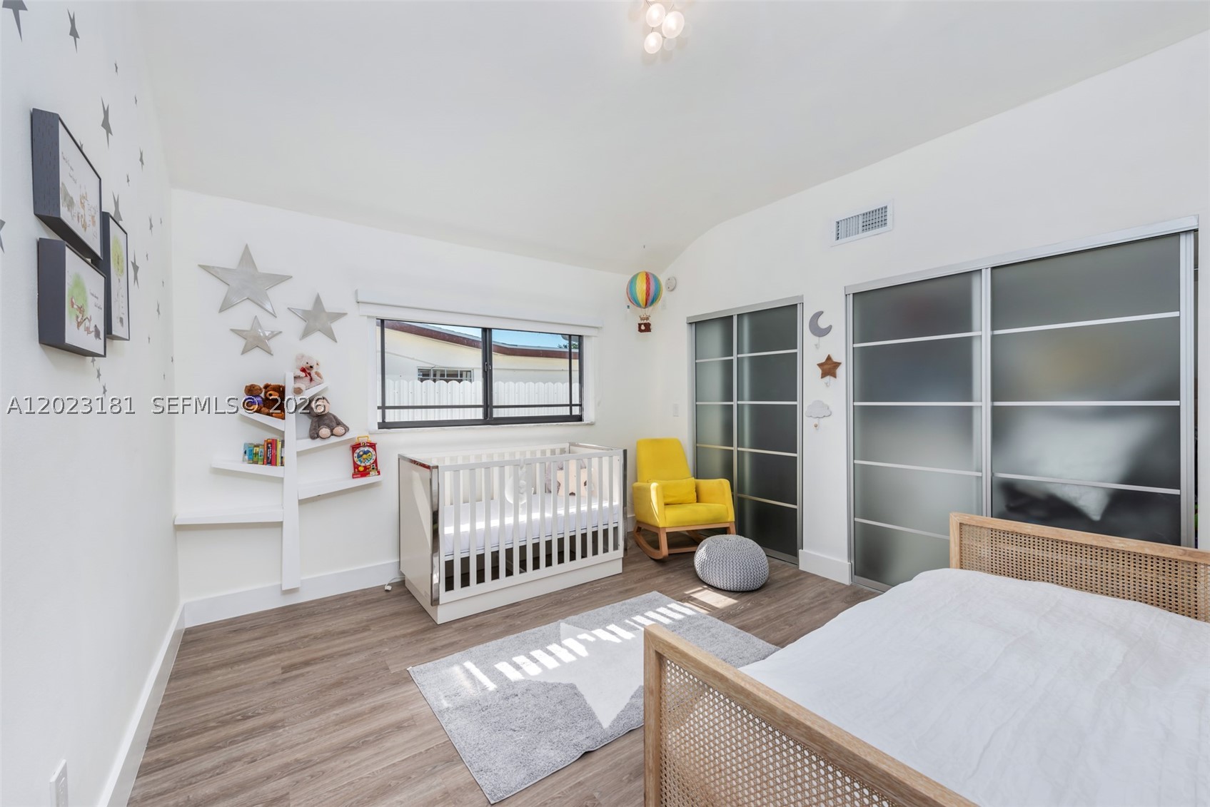 ENCHANTED LAKE SEC 6 - Residential