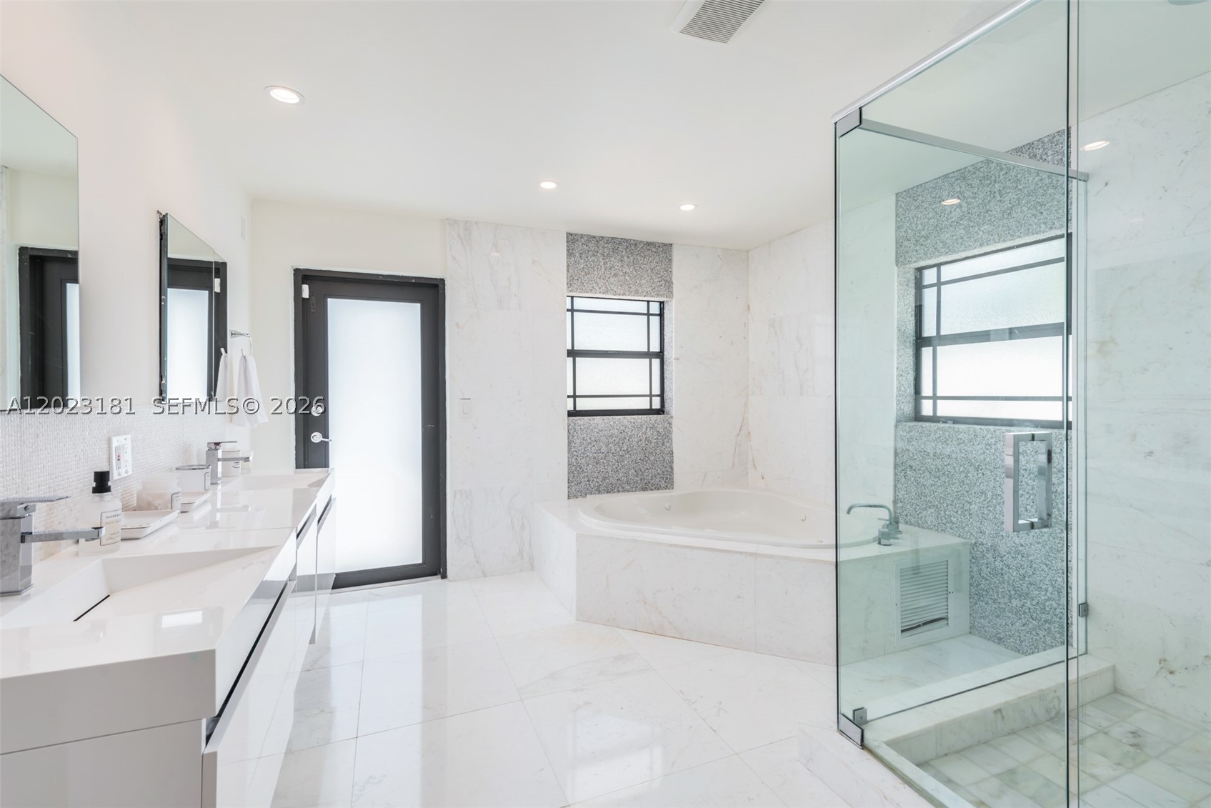 ENCHANTED LAKE SEC 6 - Residential
