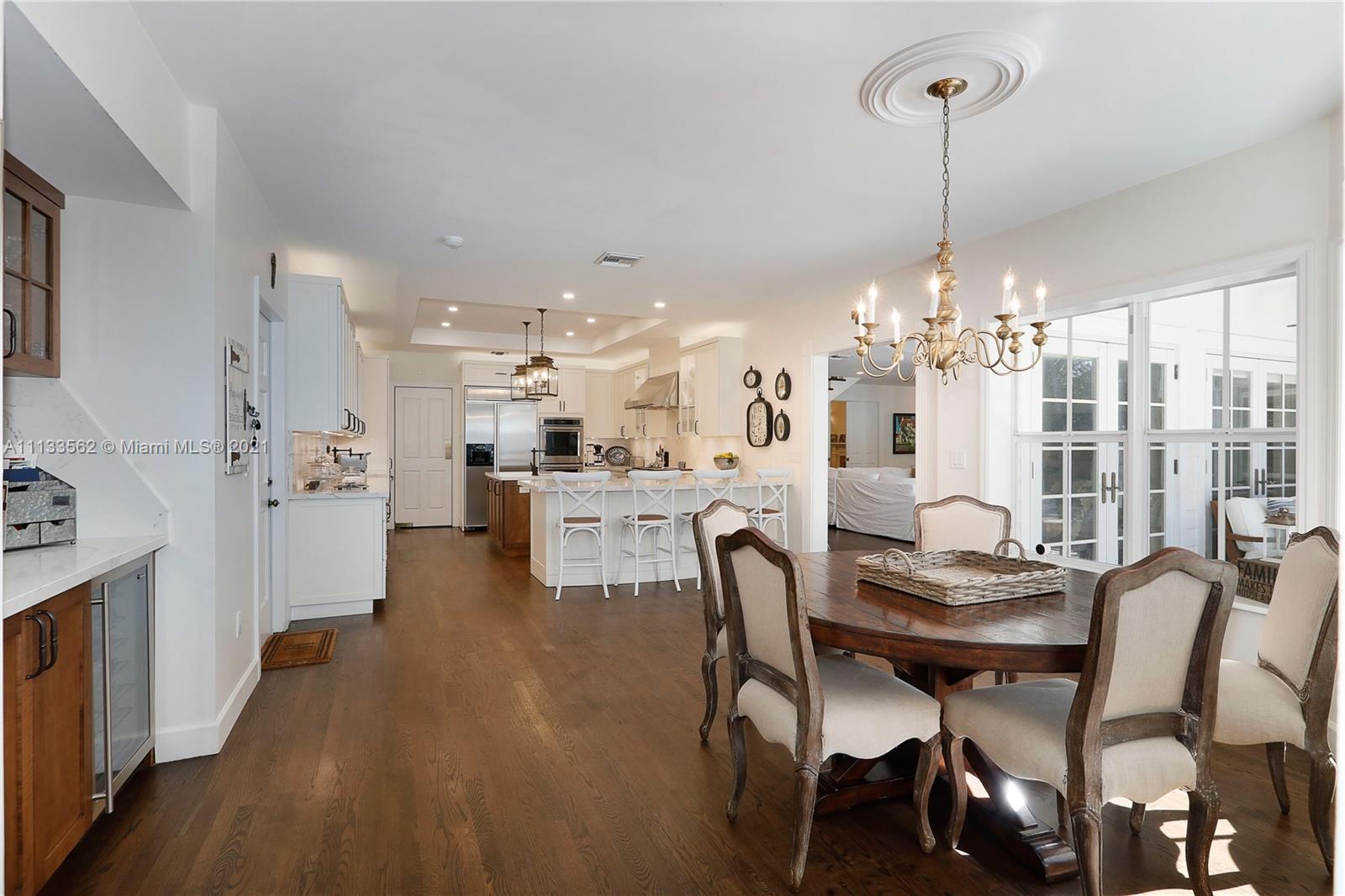 MARTIN SUBURBAN ACRES - Residential