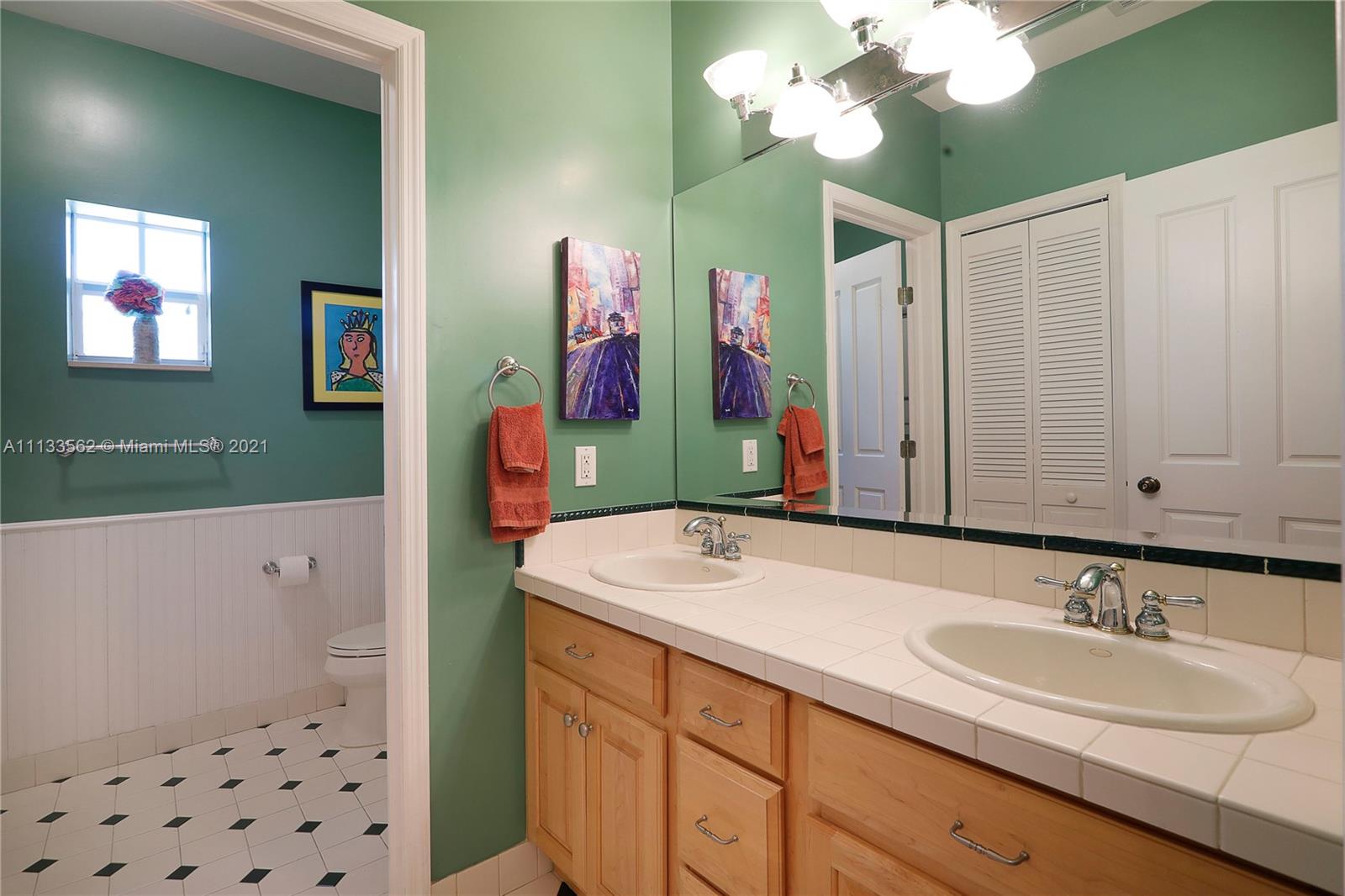 MARTIN SUBURBAN ACRES - Residential