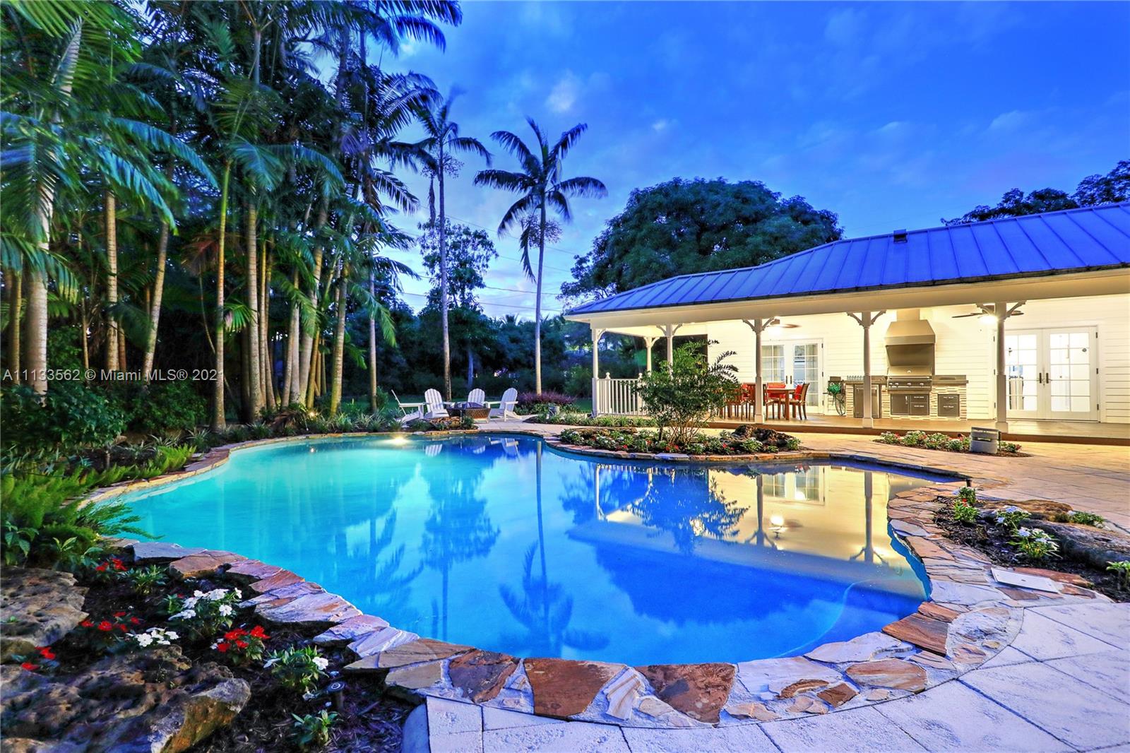 MARTIN SUBURBAN ACRES - Residential