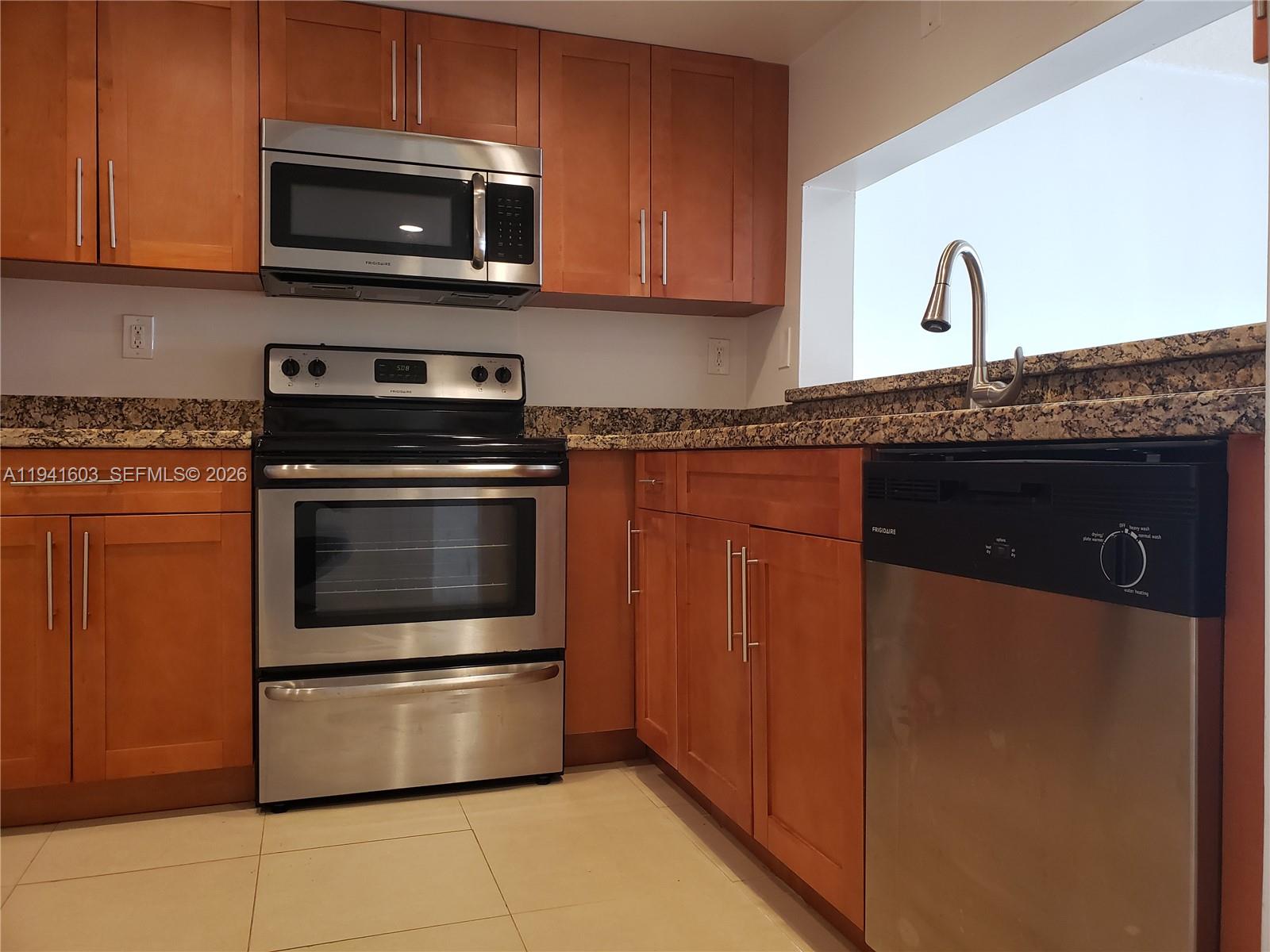 FAIRWAY GREENS CONDO HOME - Residential