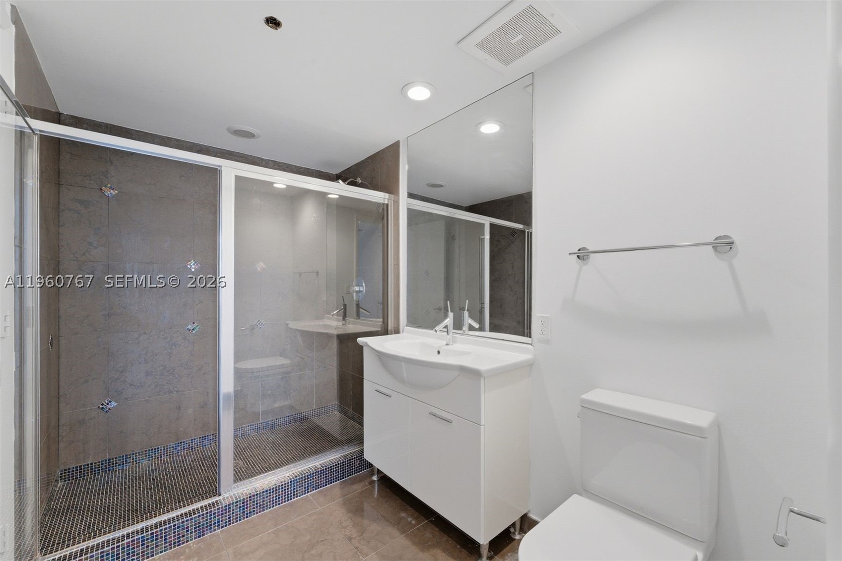 ICONBRICKELL CONDO NO 1 - Residential