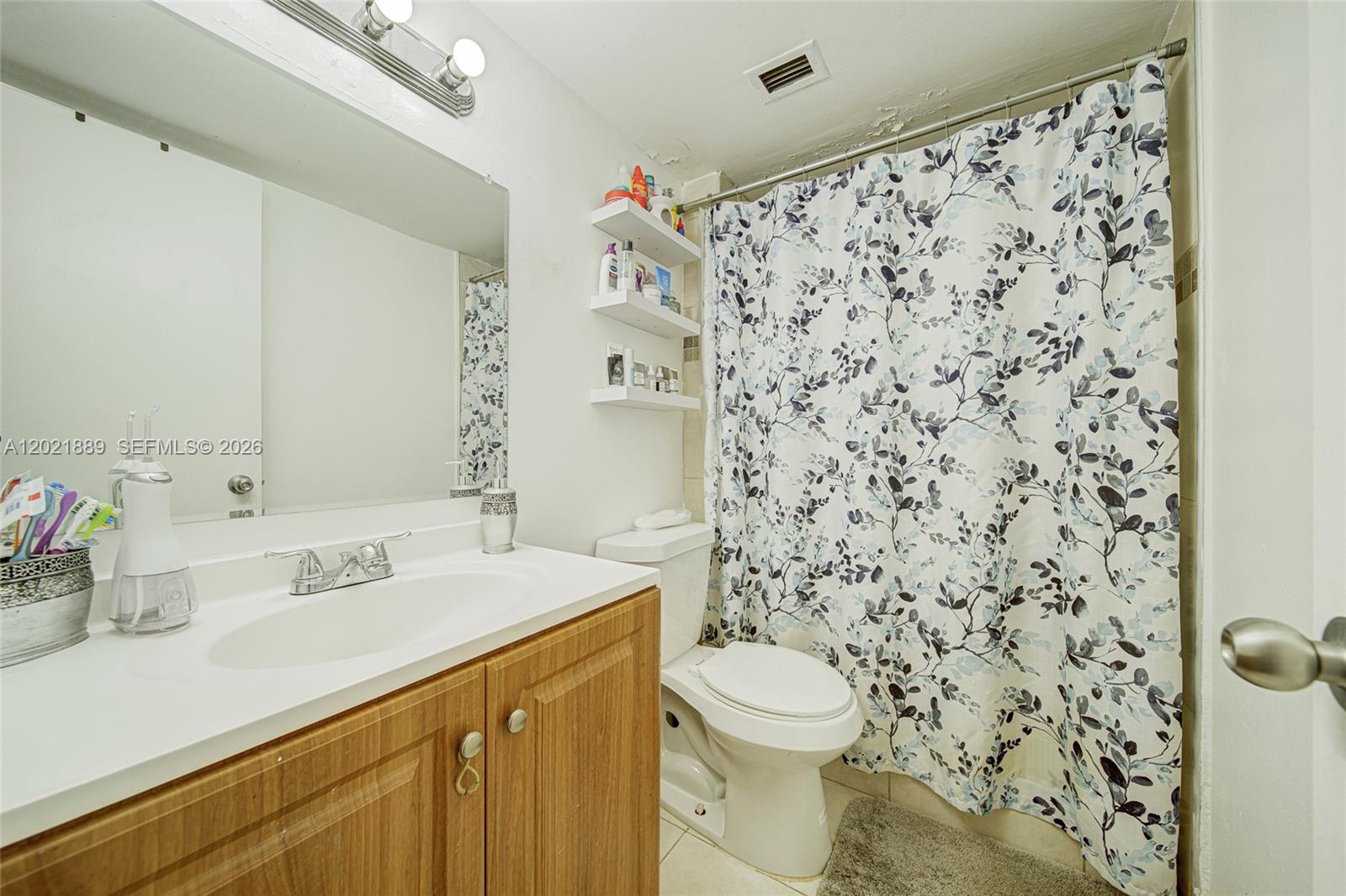 MONTECARLO CONDO - Residential