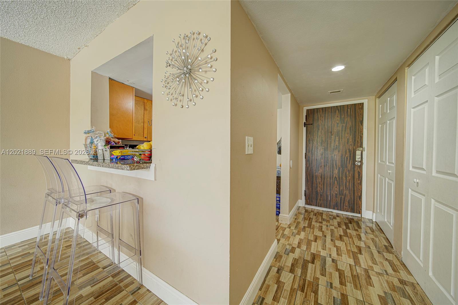MONTECARLO CONDO - Residential