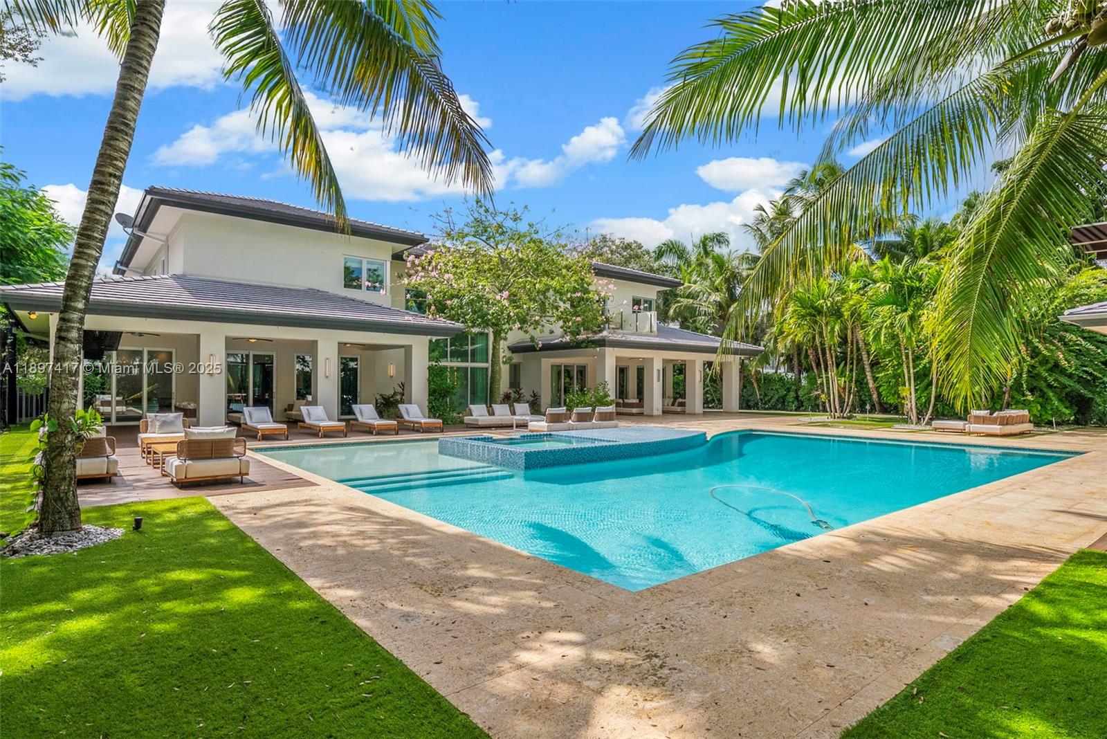 HELMS COUNTRY ESTATES RE- - Residential