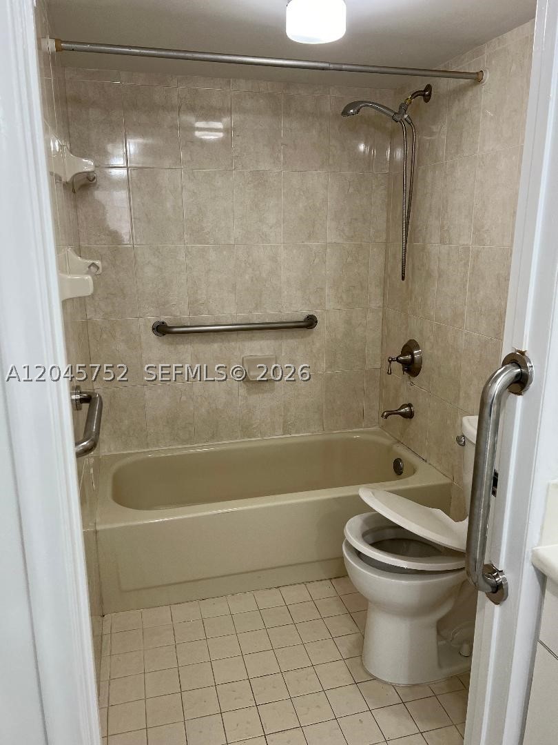 PETER ALAN CONDO APTS - Residential Lease