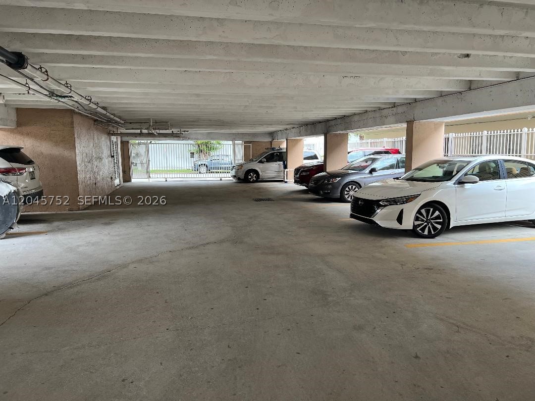PETER ALAN CONDO APTS - Residential Lease