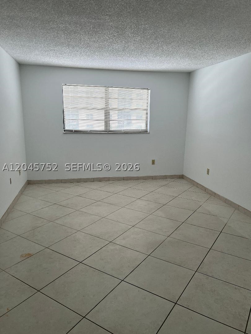 PETER ALAN CONDO APTS - Residential Lease
