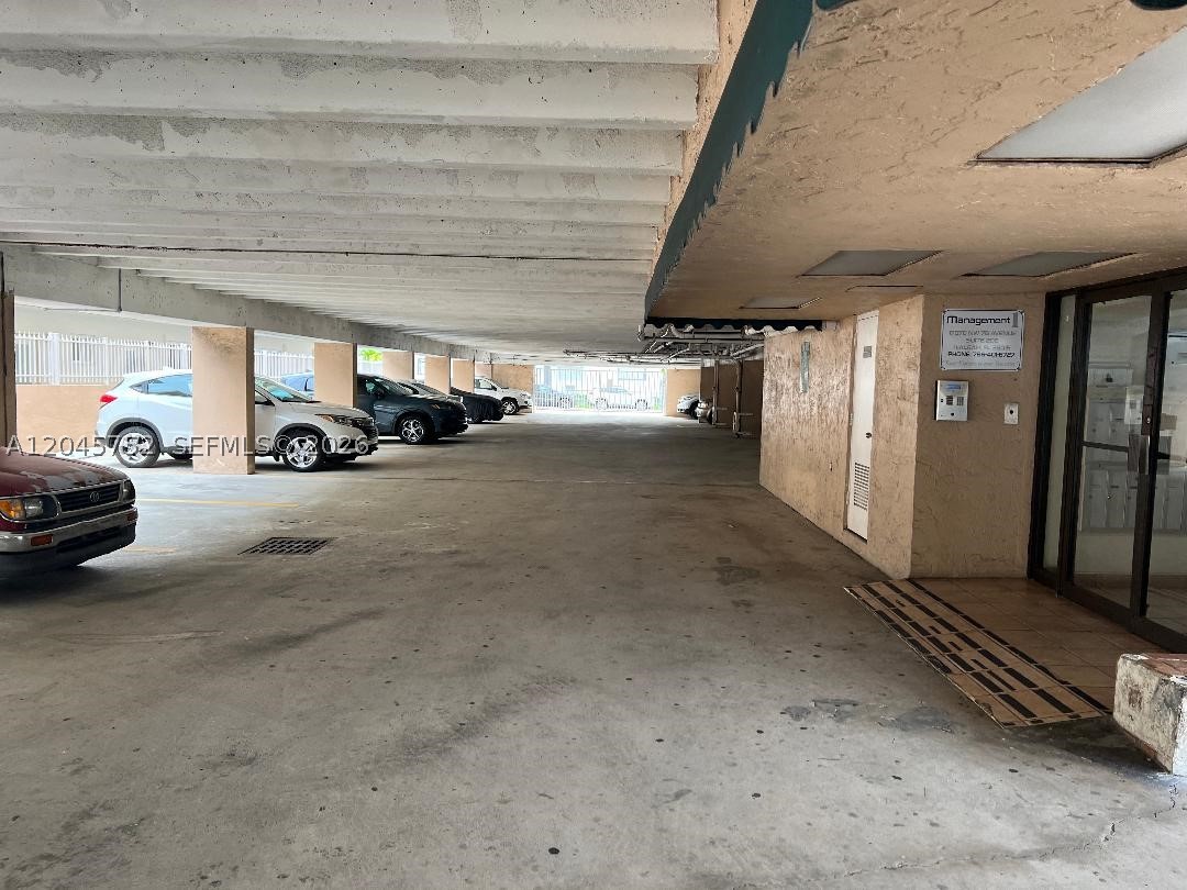 PETER ALAN CONDO APTS - Residential Lease