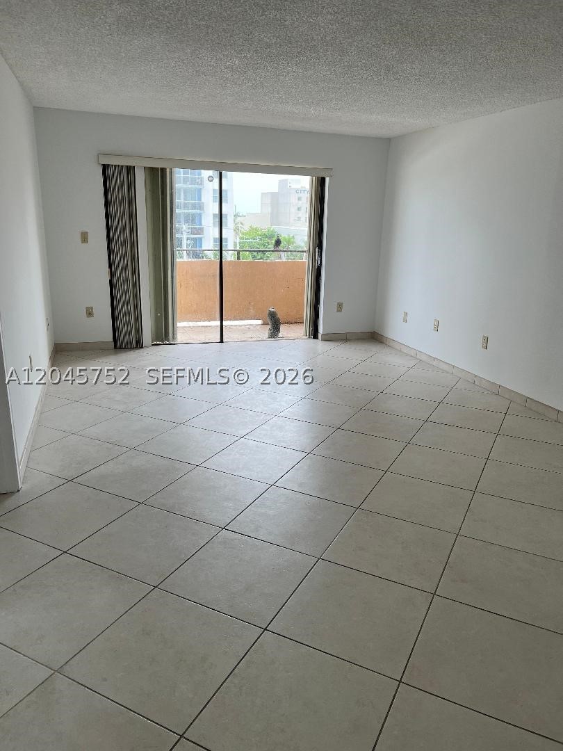 PETER ALAN CONDO APTS - Residential Lease