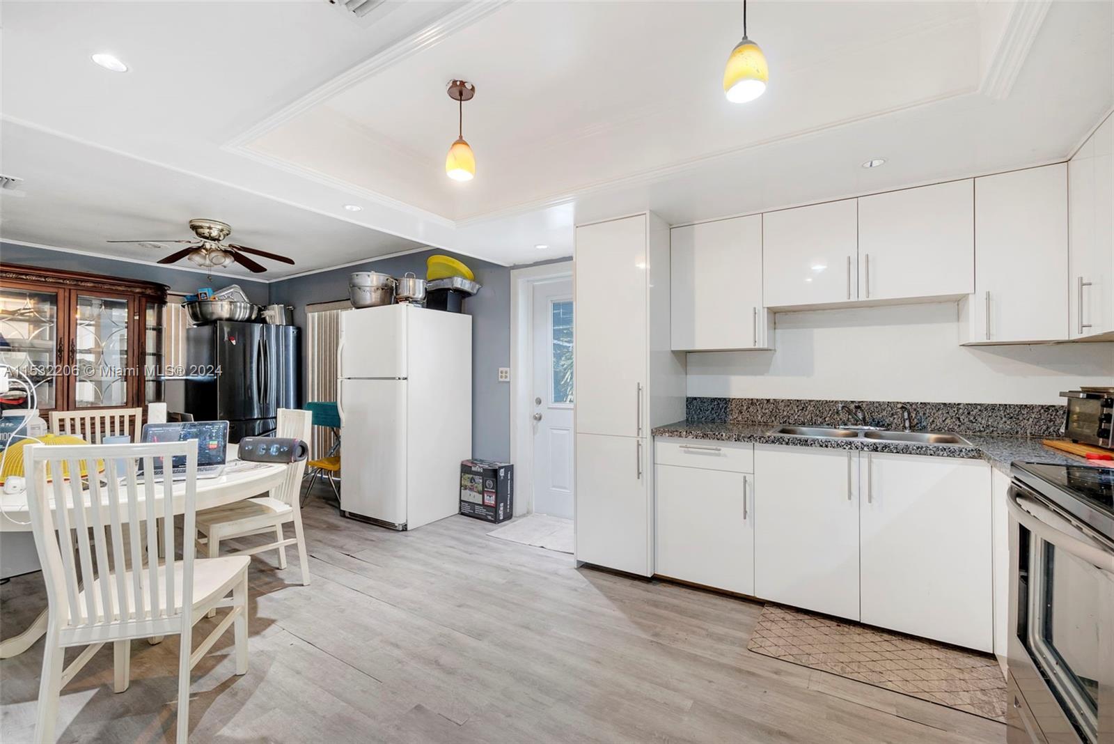 KENDALL GREEN SEC E - Residential