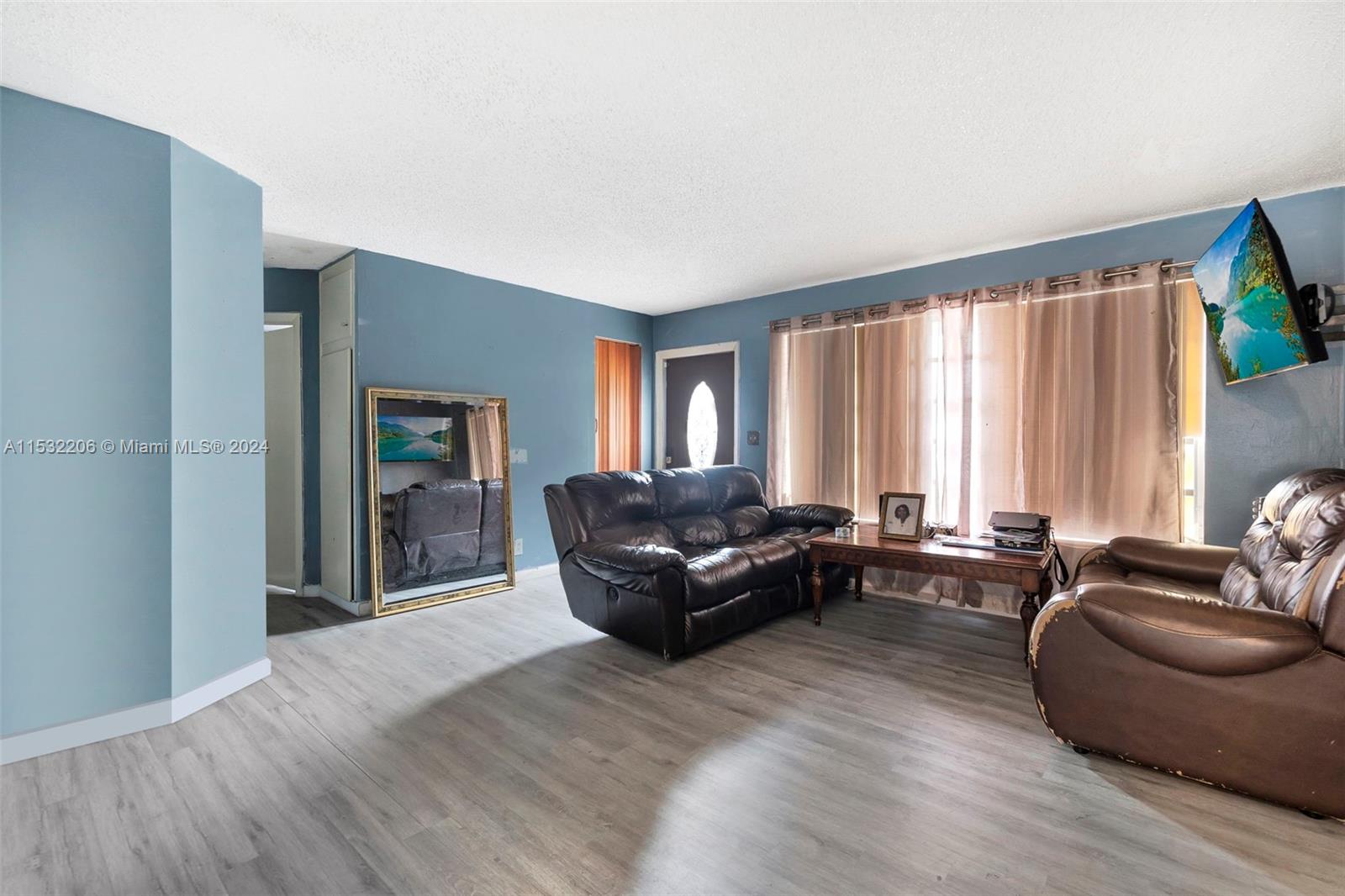 KENDALL GREEN SEC E - Residential