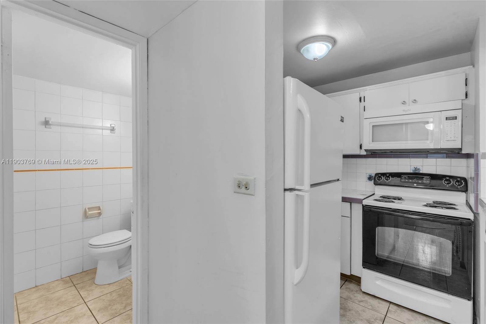THE GREENS CONDO - Residential Lease
