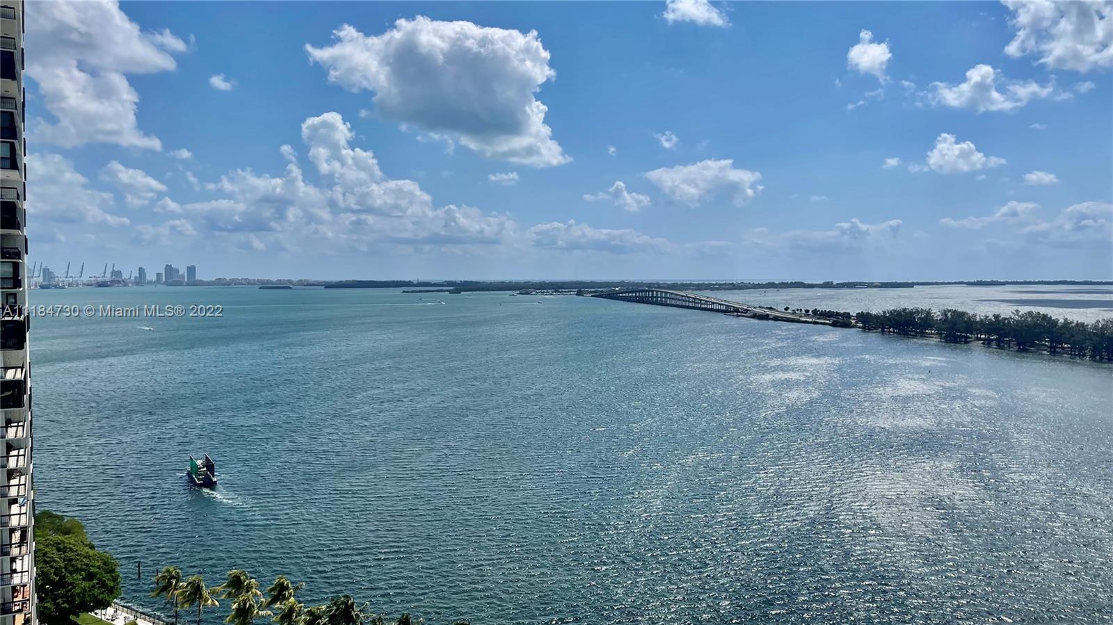 BRICKELL TOWNHOUSE CONDO - Residential Lease