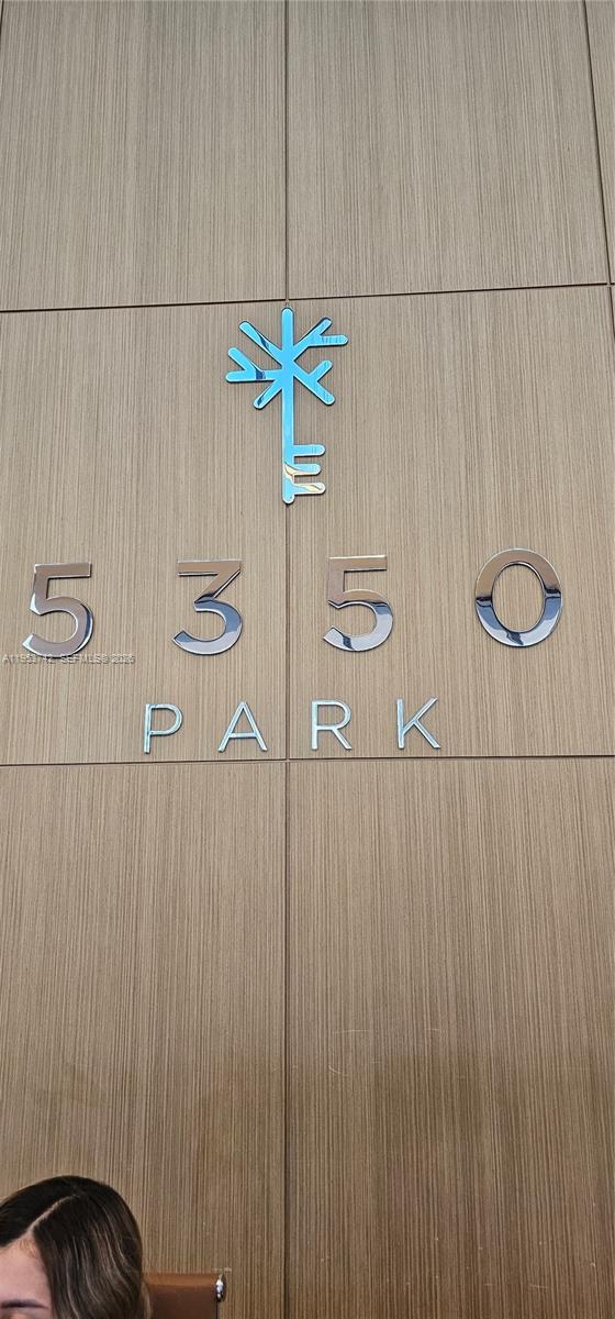 5350 PARK CONDO - Residential