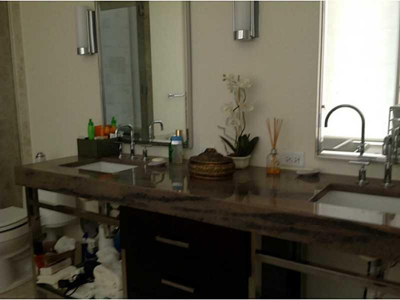 St Regis - Residential Lease