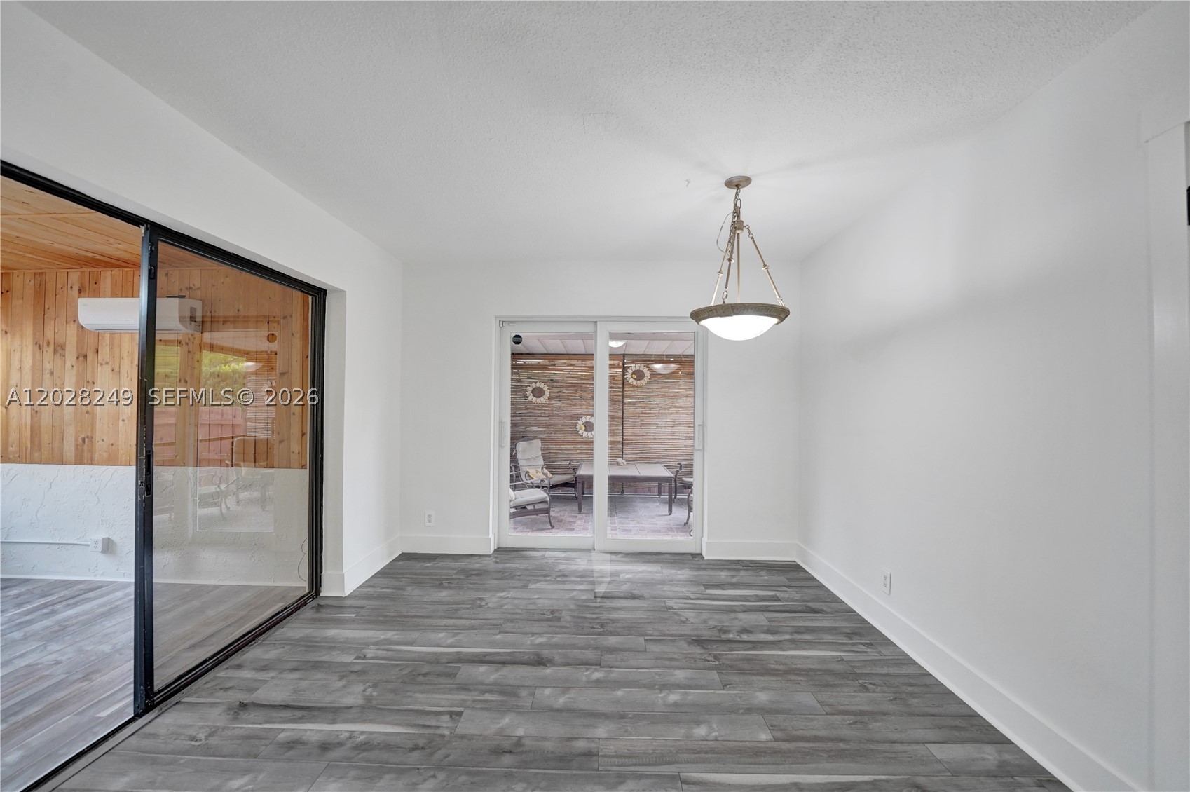 HOLLYWOOD CENTER AMEN PLA - Residential