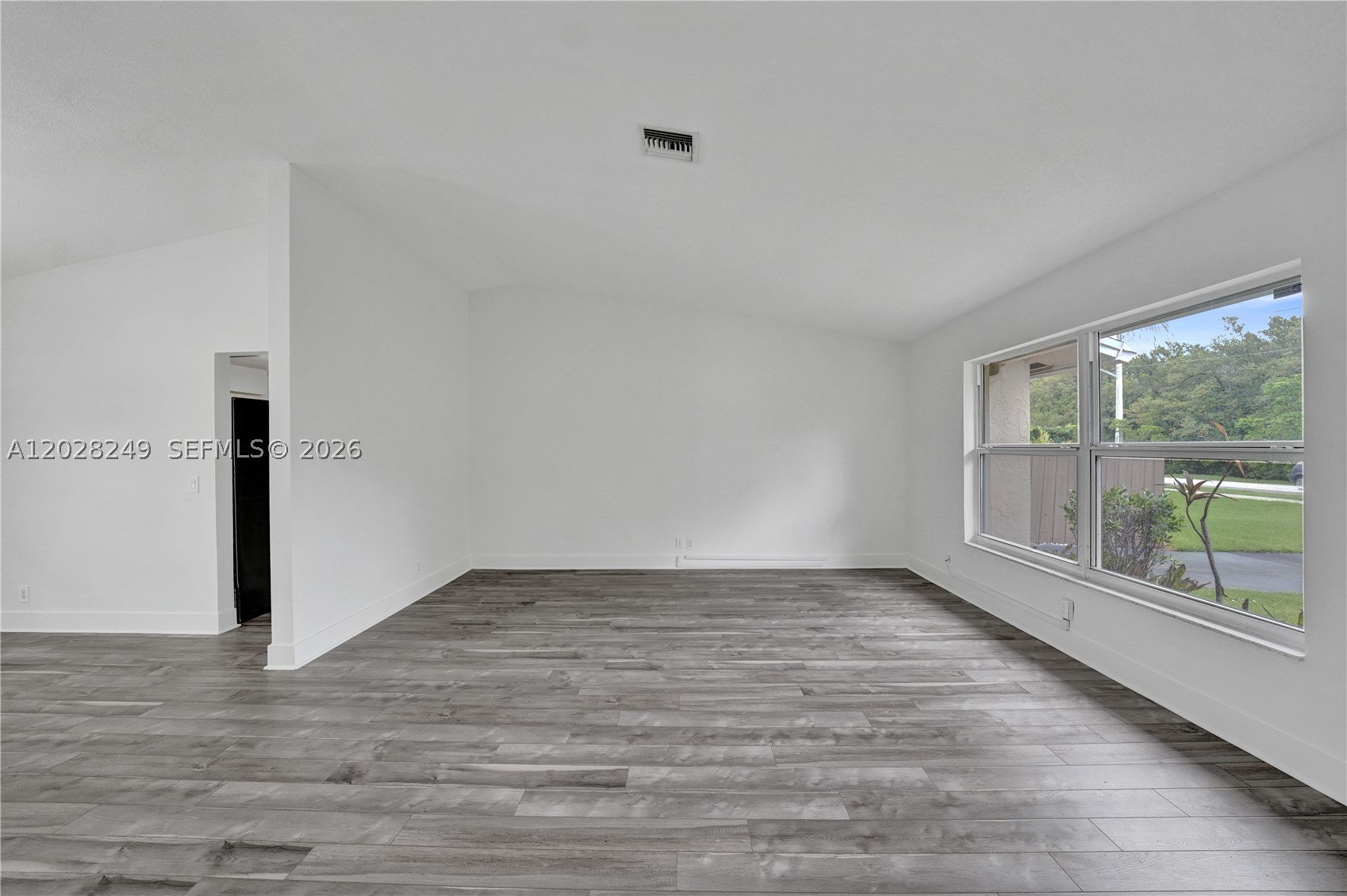 HOLLYWOOD CENTER AMEN PLA - Residential
