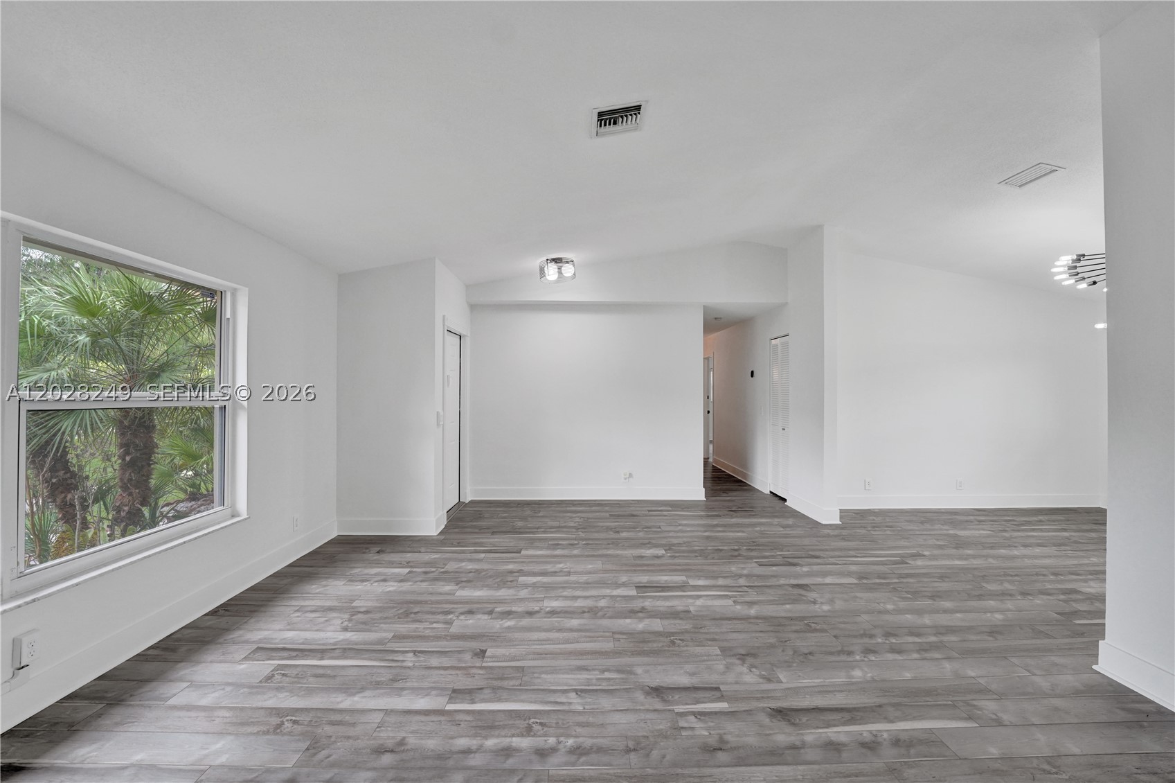 HOLLYWOOD CENTER AMEN PLA - Residential