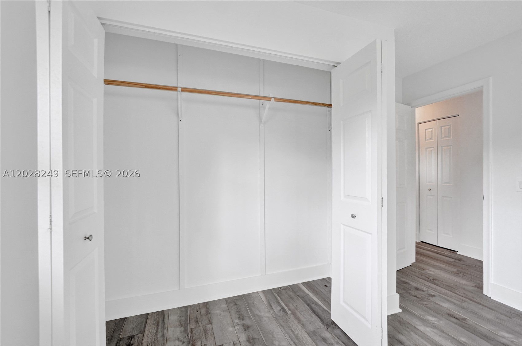 HOLLYWOOD CENTER AMEN PLA - Residential