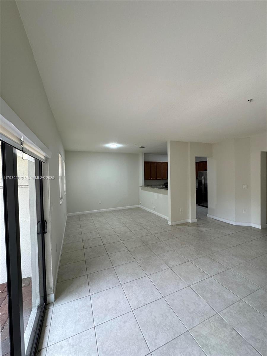 ADAGIO AT CENTRAL PARK CO - Residential Lease