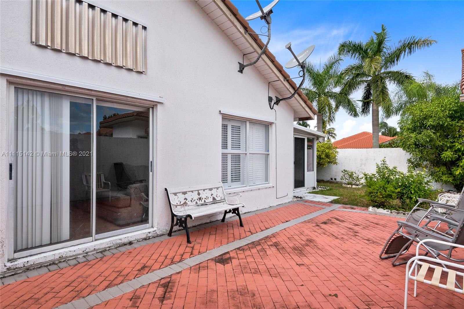 HOLIDAY SPRINGS EAST - Residential