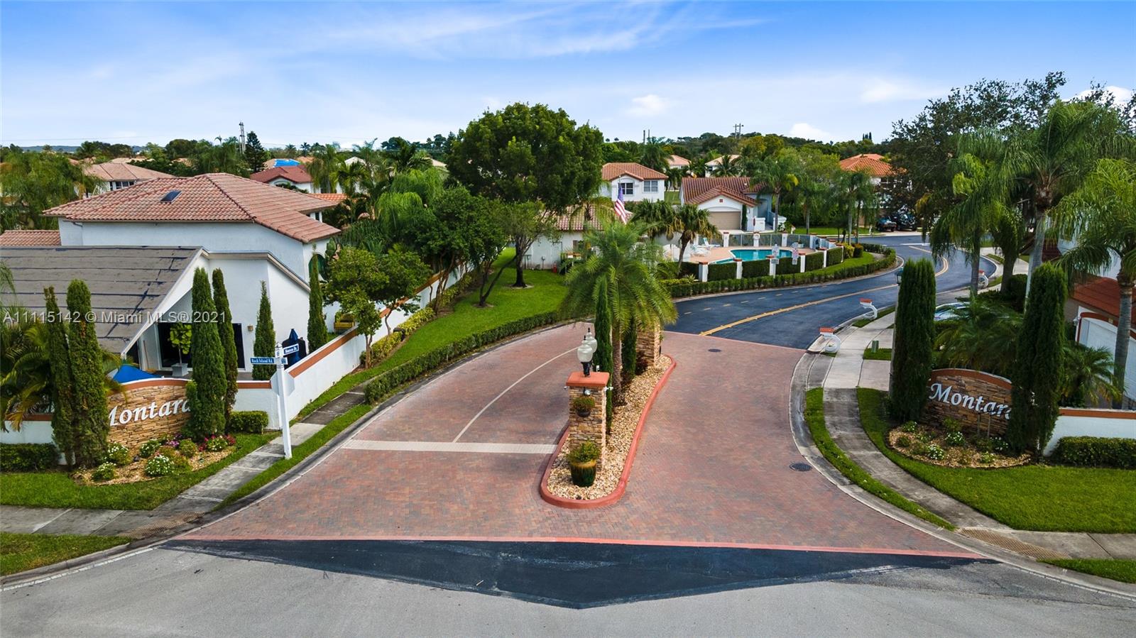 HOLIDAY SPRINGS EAST - Residential
