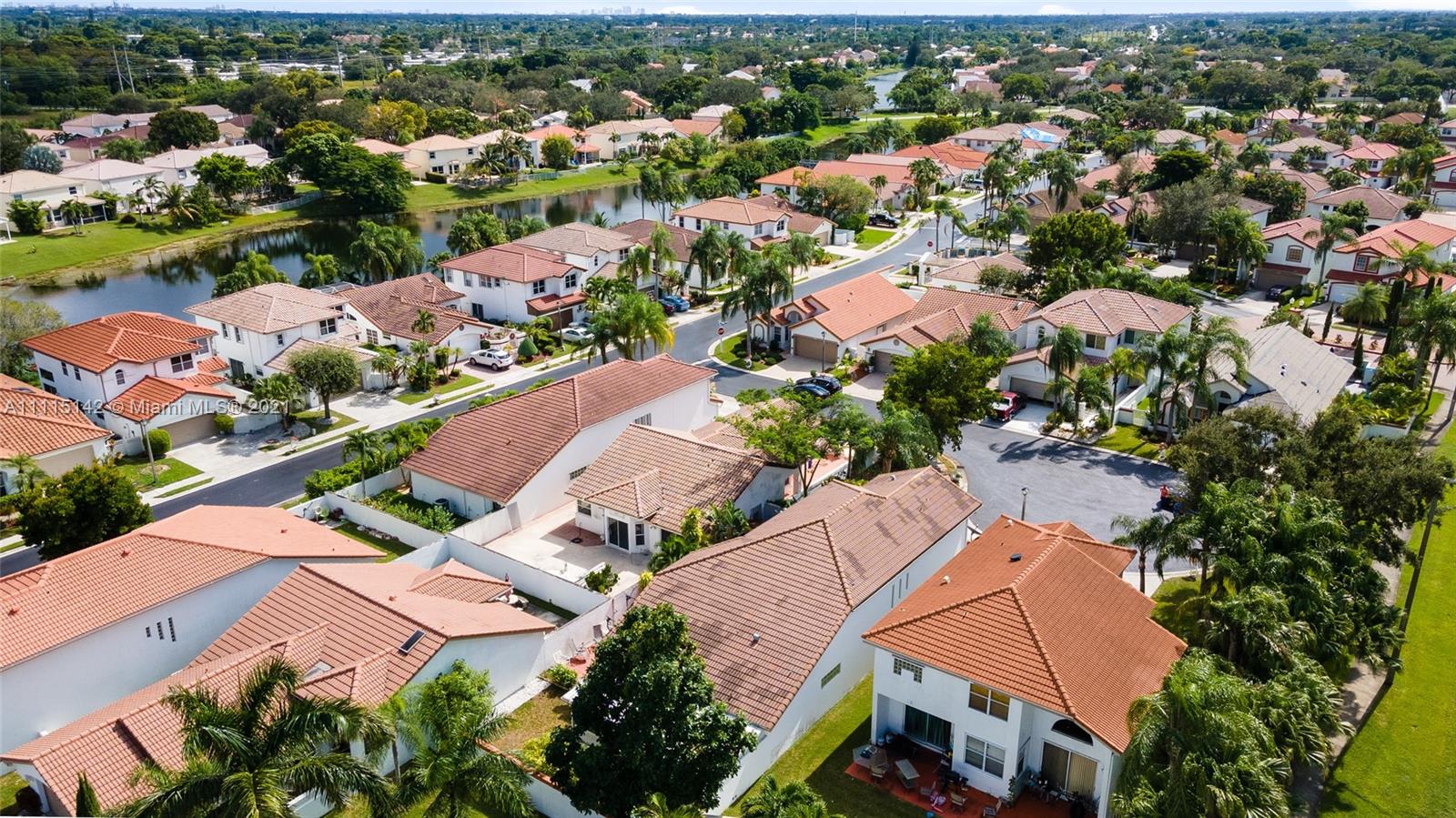 HOLIDAY SPRINGS EAST - Residential