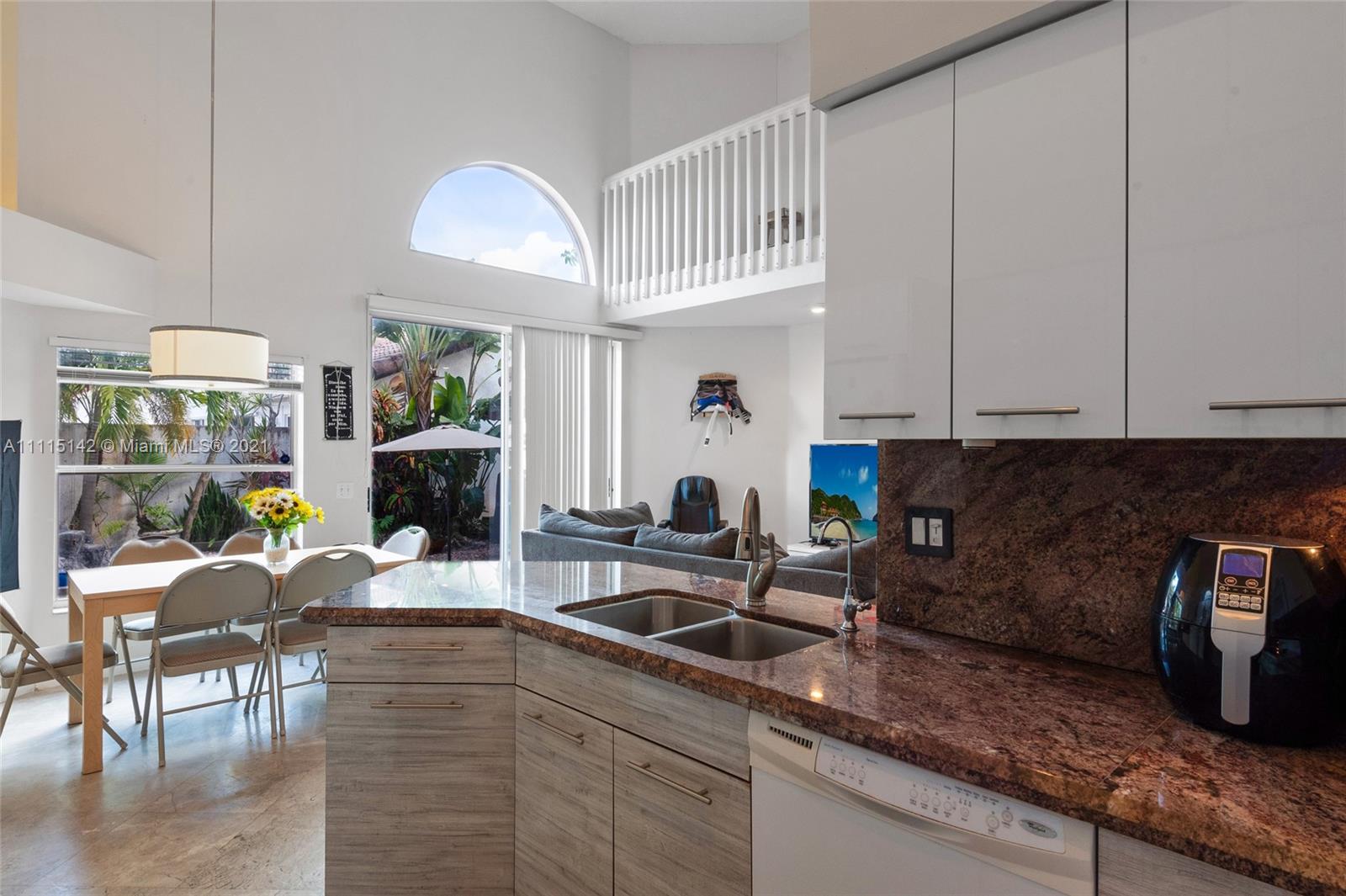 HOLIDAY SPRINGS EAST - Residential