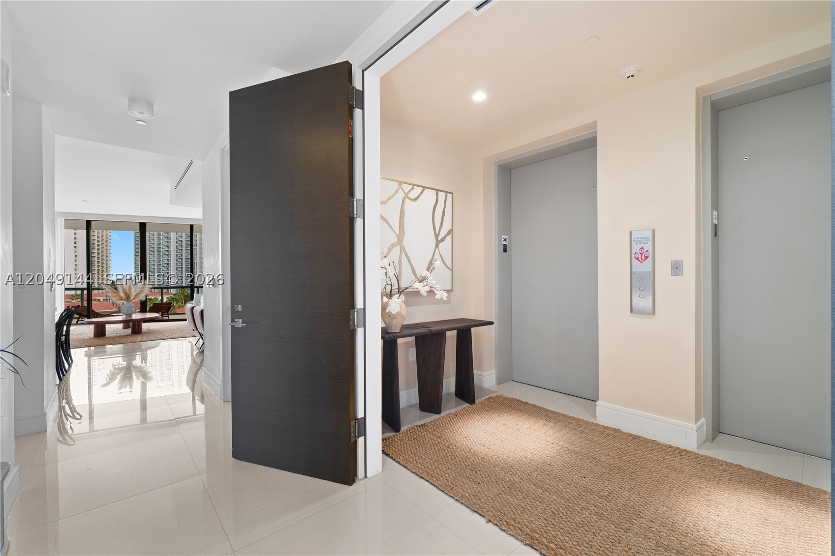 ECHO CONDO - Residential