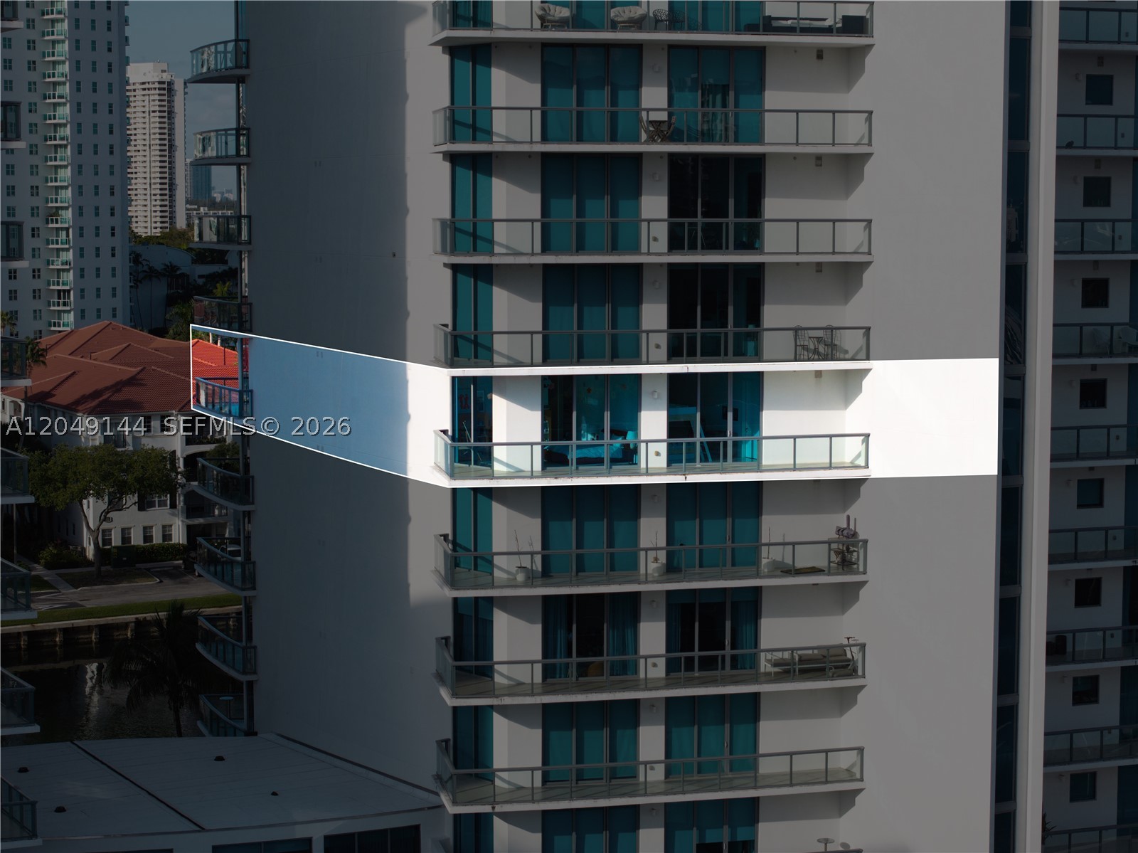 ECHO CONDO - Residential