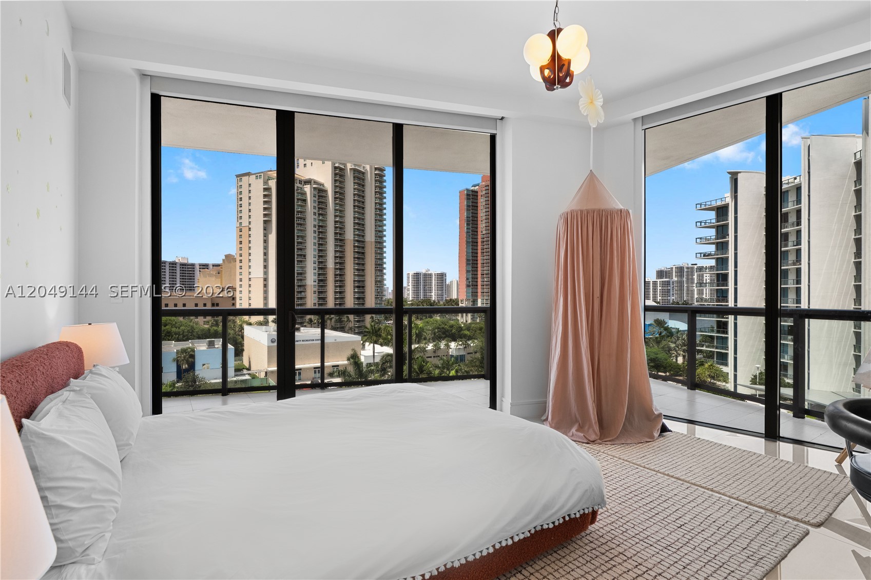 ECHO CONDO - Residential