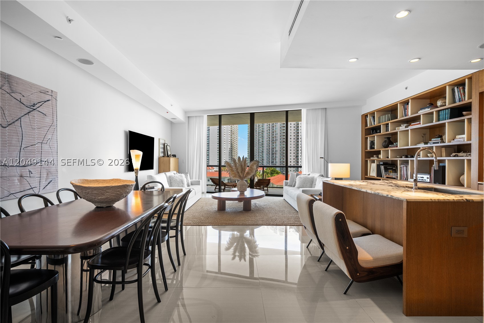 ECHO CONDO - Residential