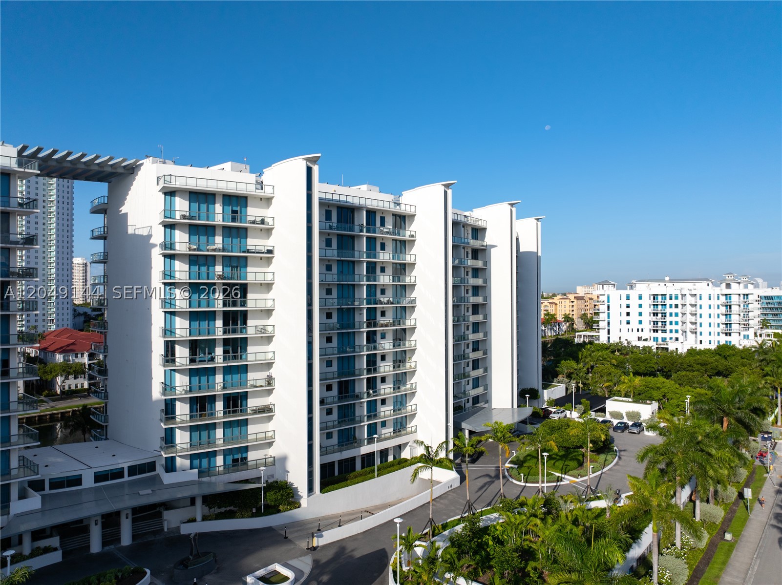 ECHO CONDO - Residential