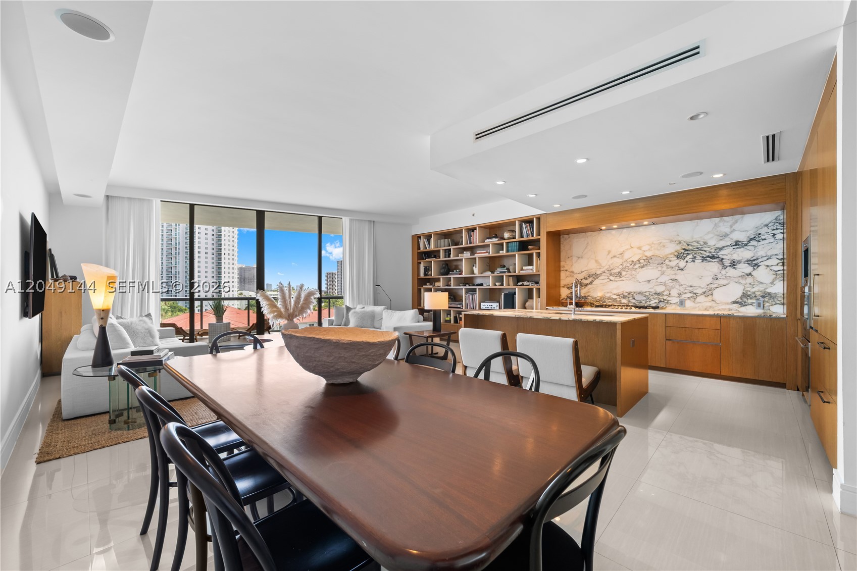 ECHO CONDO - Residential