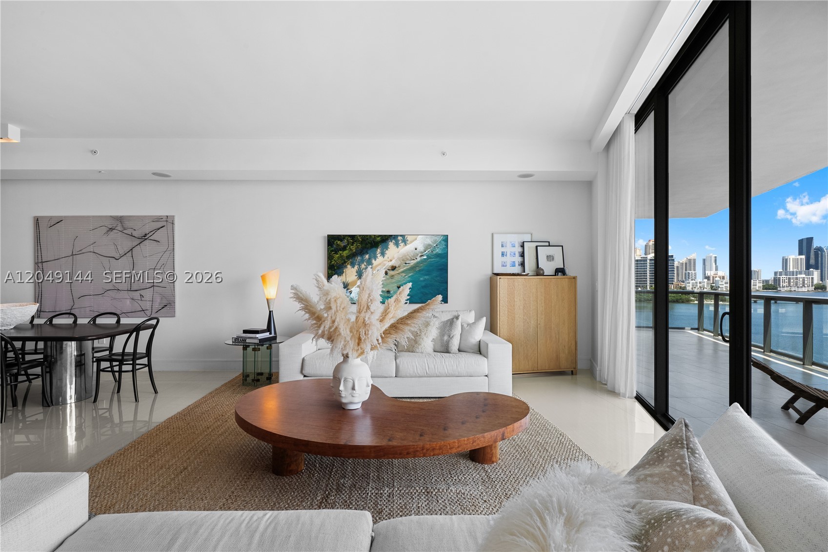 ECHO CONDO - Residential
