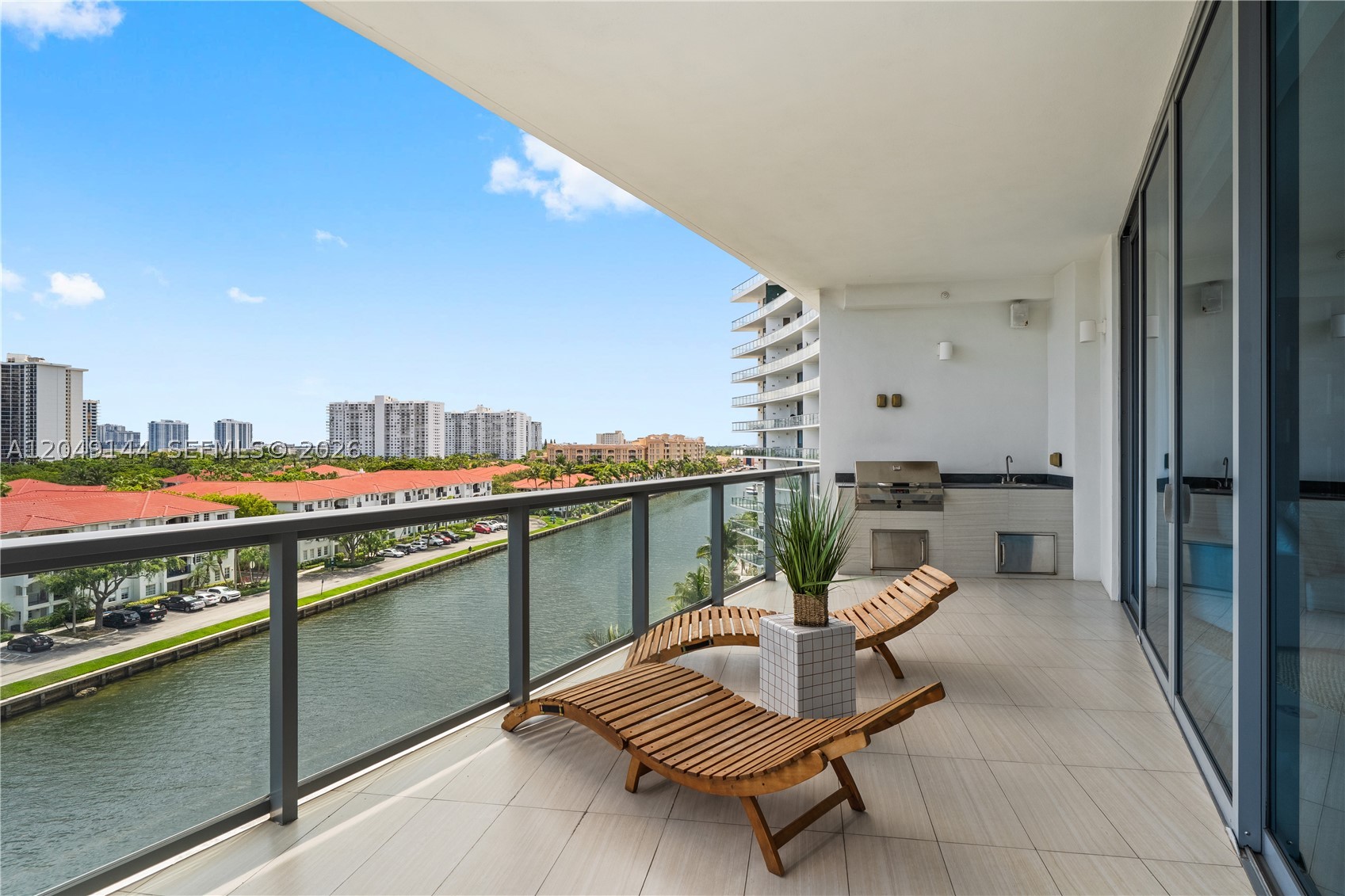 ECHO CONDO - Residential