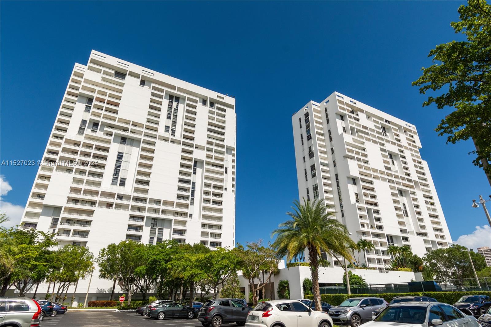 DELVISTA TOWERS CONDO - Residential Lease