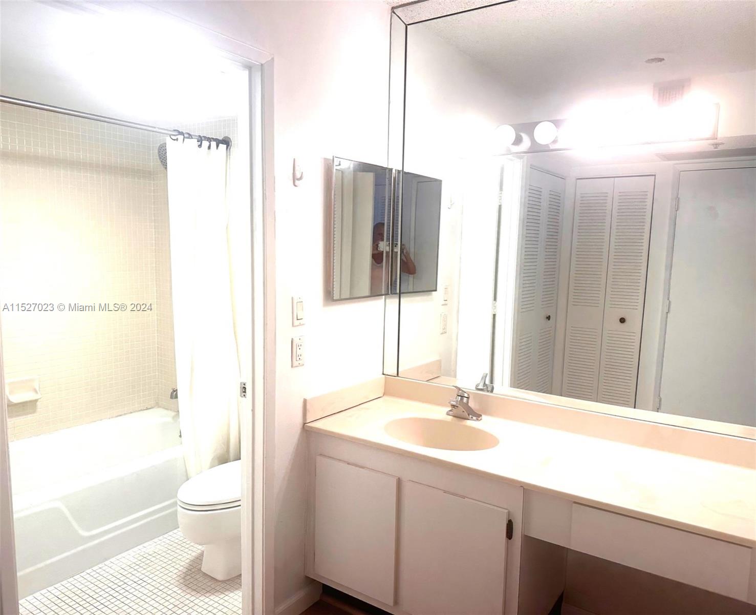 DELVISTA TOWERS CONDO - Residential Lease